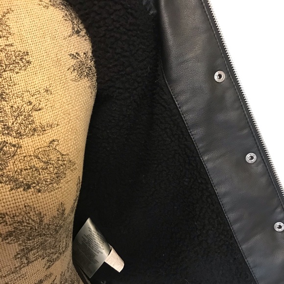 Levi’s shearling and faux leather jacket - Picture 6 of 16
